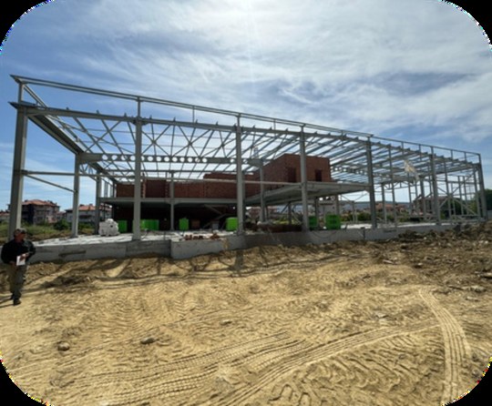 Konstrukcja stalowa obiektu dealerskiego w Ortaca